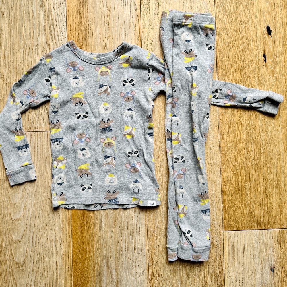 Baby Gap- organic cotton critter pj set -5T